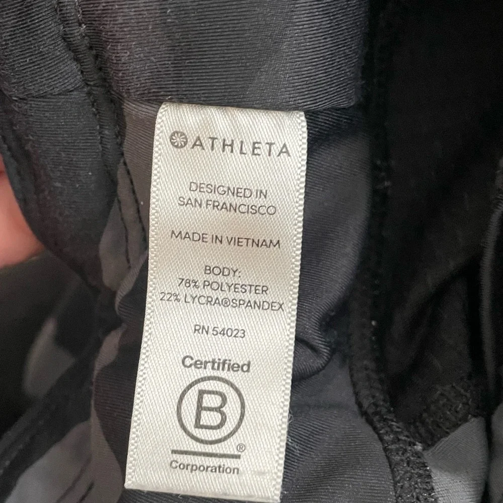 ATHLETA Women’s Gray Camo Print Leggings w/ Pockets Size Small